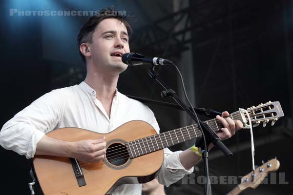 VILLAGERS - 2013-07-18 - PARIS - Parvis de l'Hotel de Ville - 